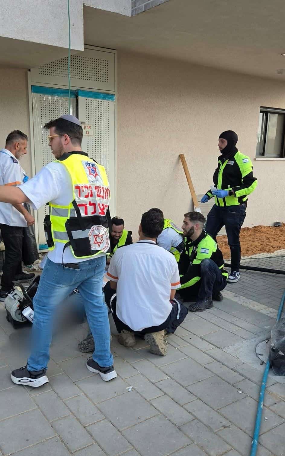 לוד: נקבע מותו של גבר כבן 70 לאחר שהתמוטט באתר בנייה
